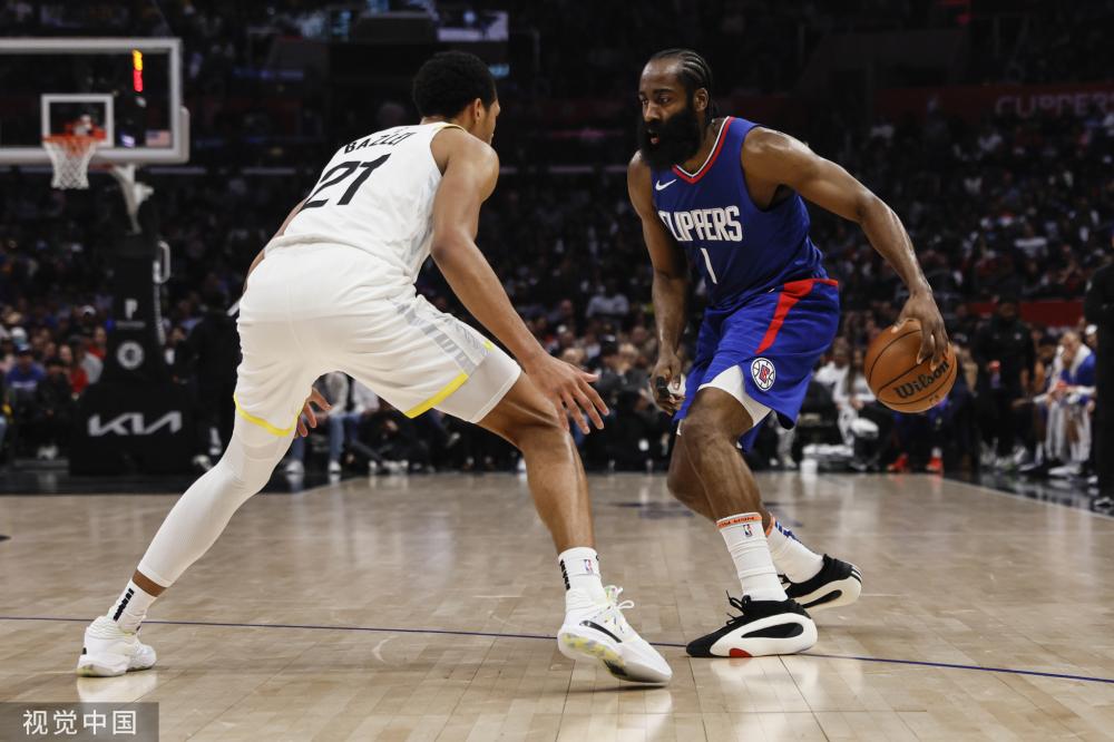 戈贝尔玩背 戈贝尔玩背